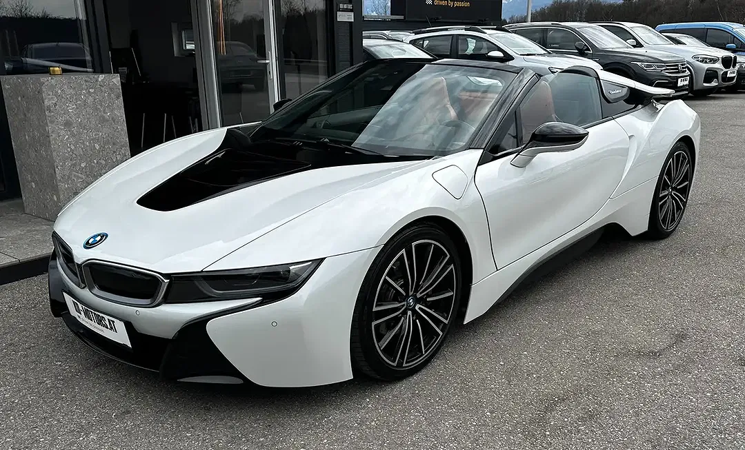 BMW i8 - Thumbnail 5