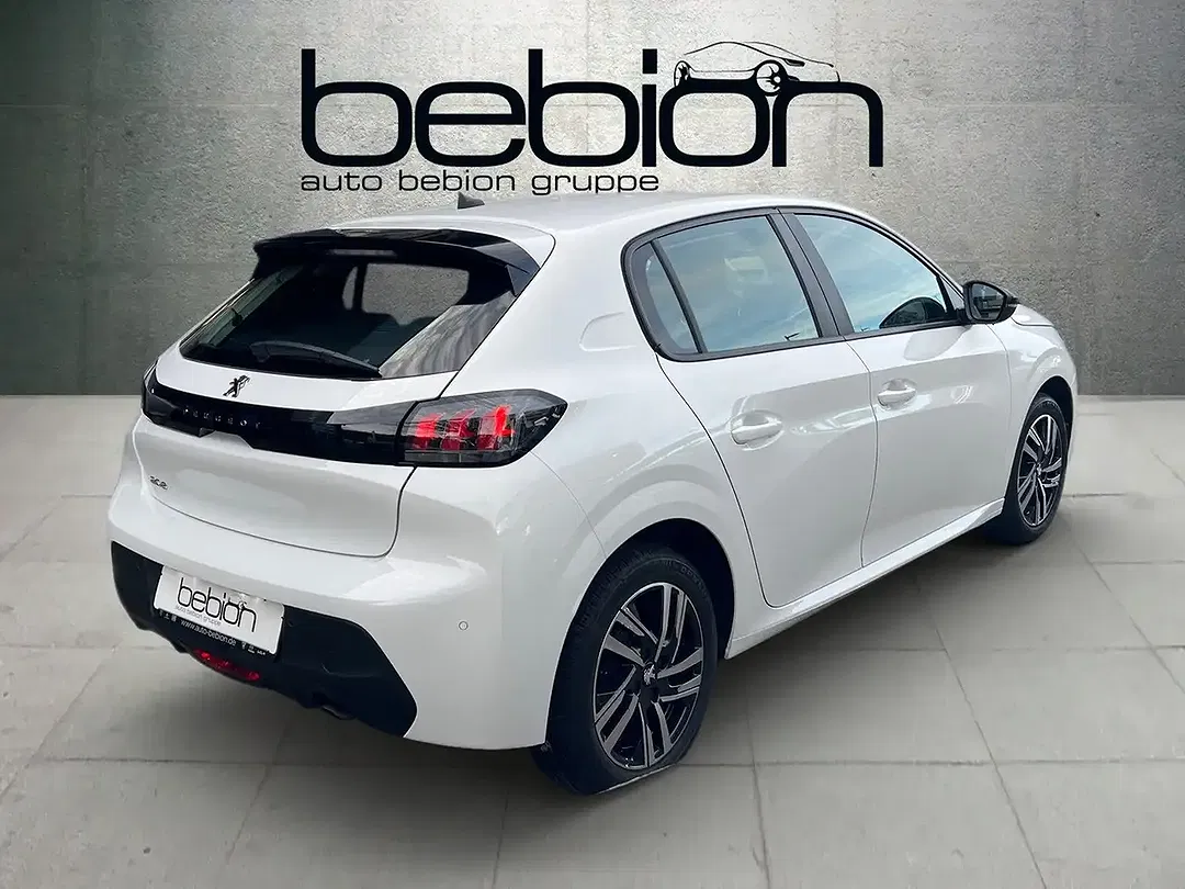 Peugeot 208 - Thumbnail 13