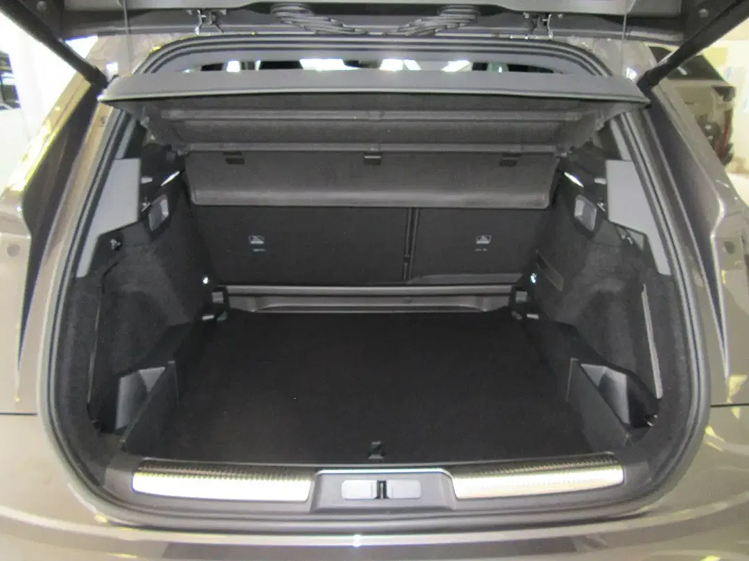 DS Automobiles DS 7 Crossback - Thumbnail 15