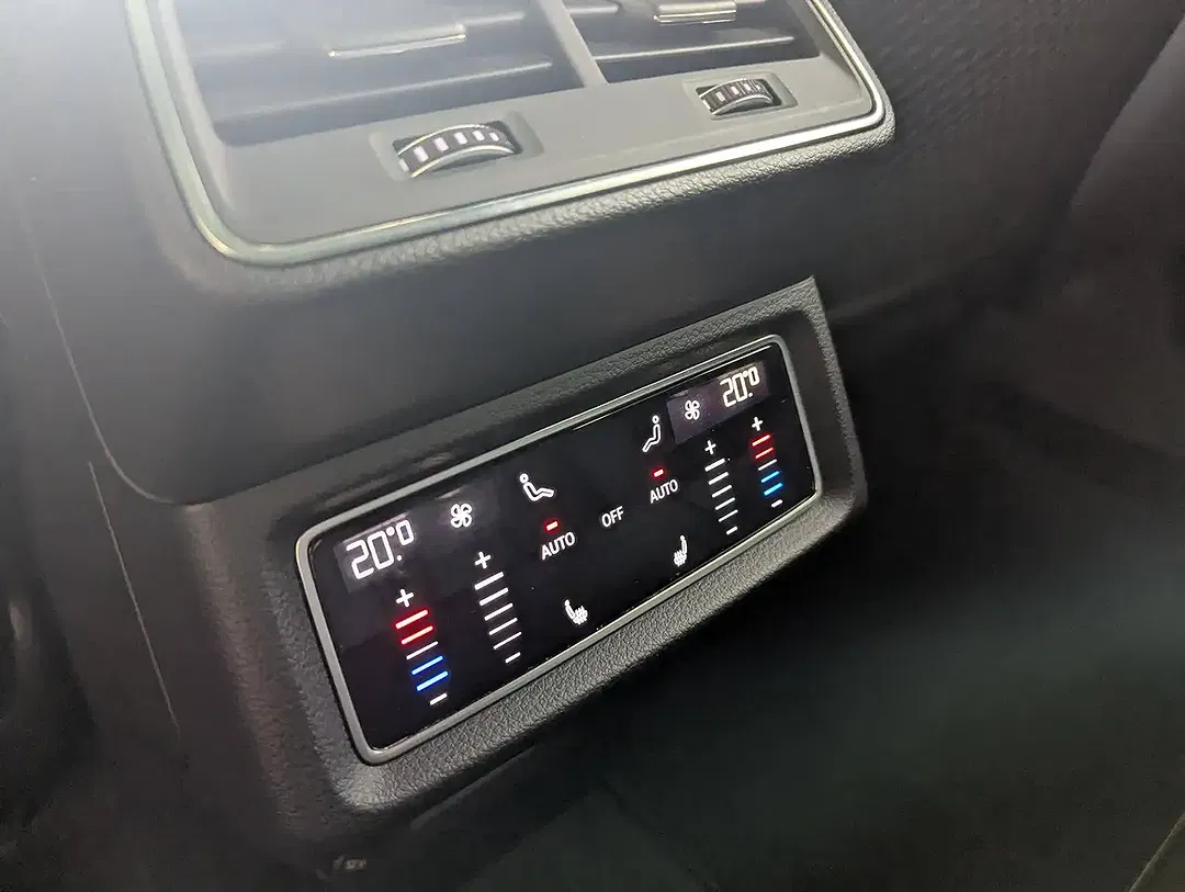 Audi SQ8 e-tron - Thumbnail 14
