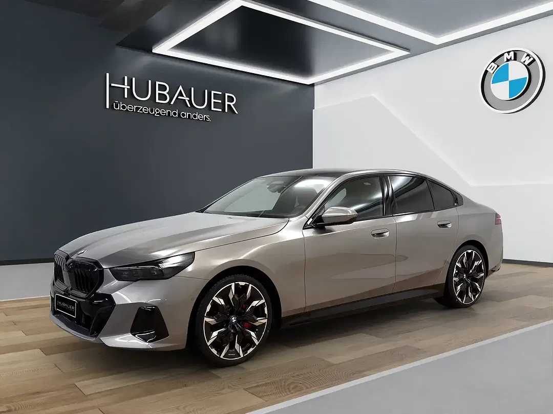 BMW 540 - Thumbnail 1