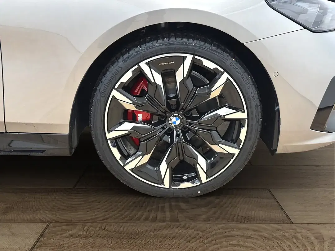 BMW 540 - Thumbnail 3