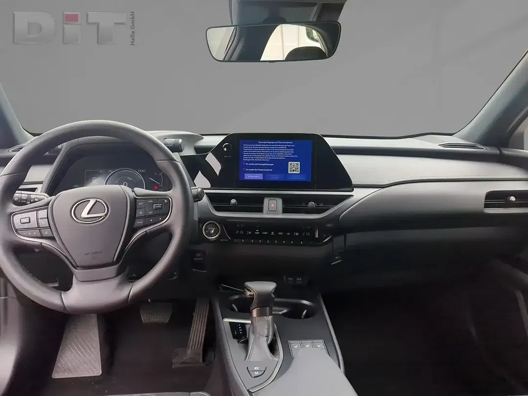 Lexus UX 250h - Thumbnail 9