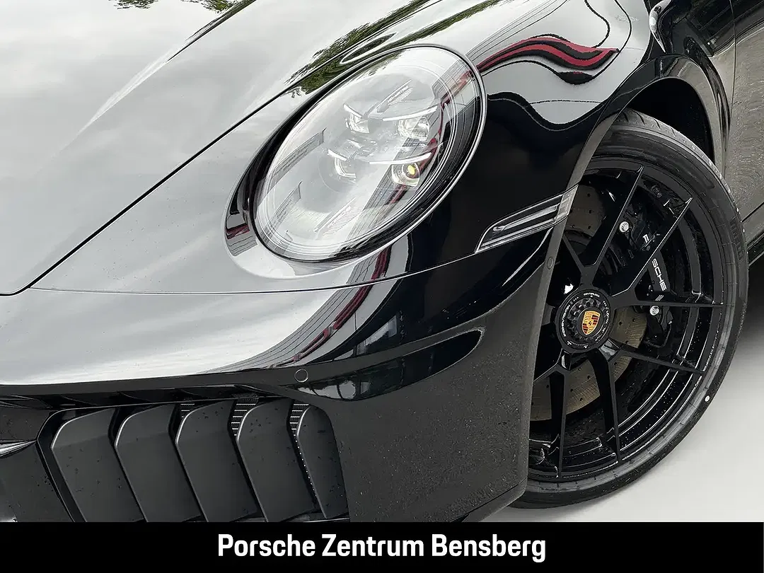 Porsche 992 - Thumbnail 11