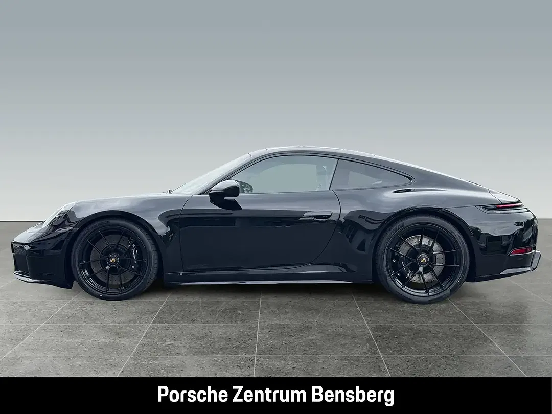 Porsche 992 - Thumbnail 2