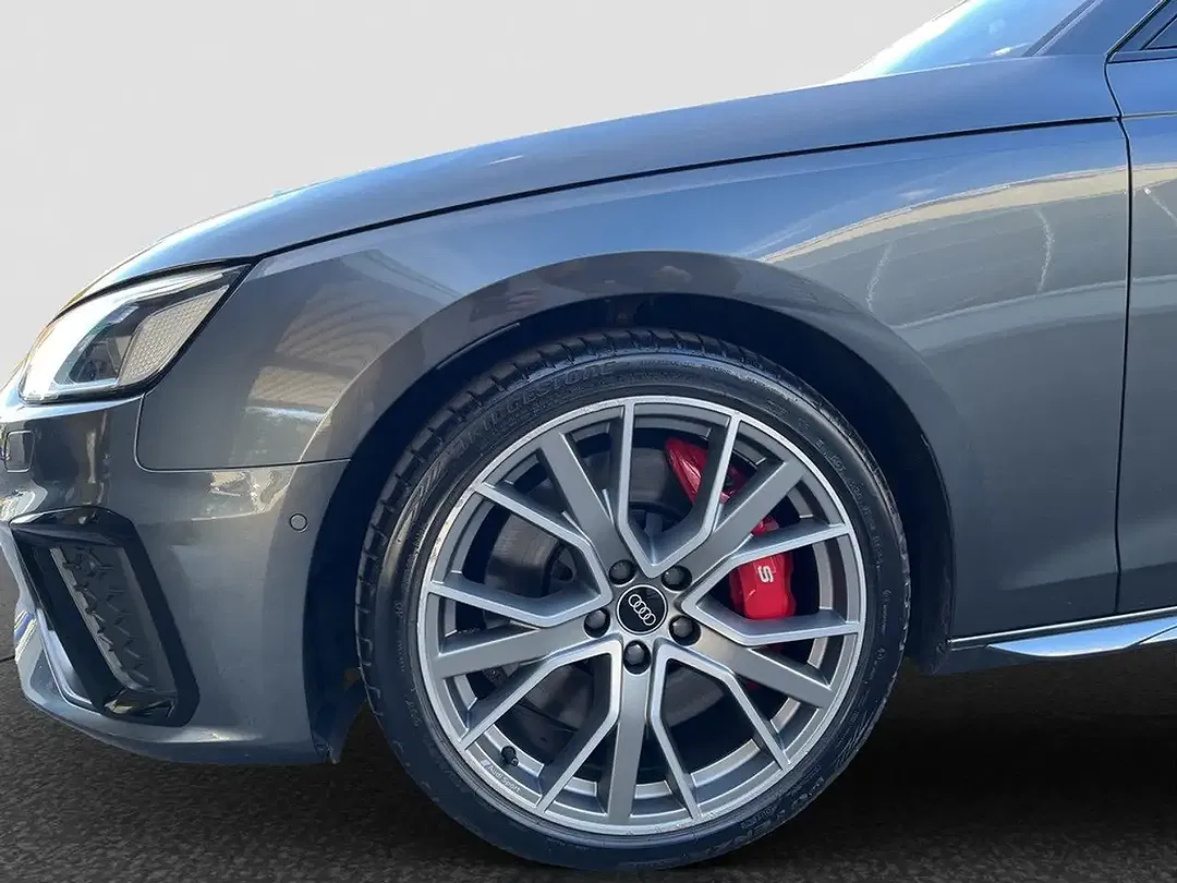 Audi S4 - Thumbnail 3