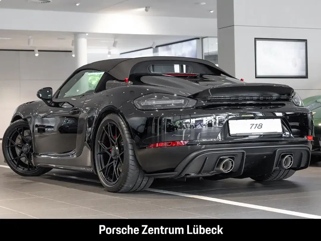 Porsche 718 Spyder - Thumbnail 3