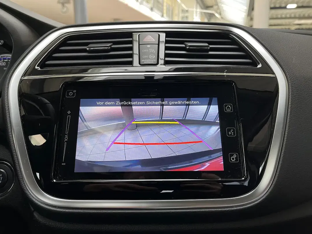 Suzuki SX4 S-Cross - Thumbnail 13