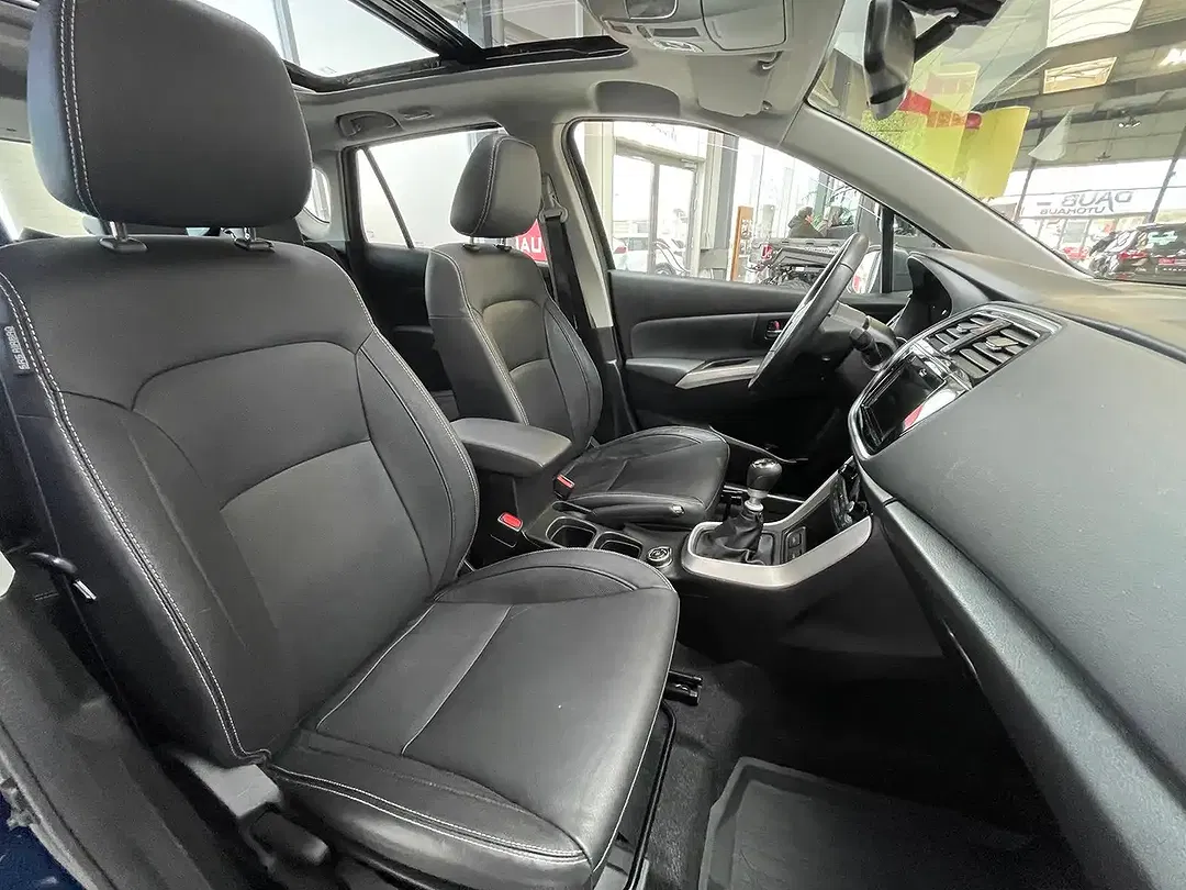 Suzuki SX4 S-Cross - Thumbnail 15