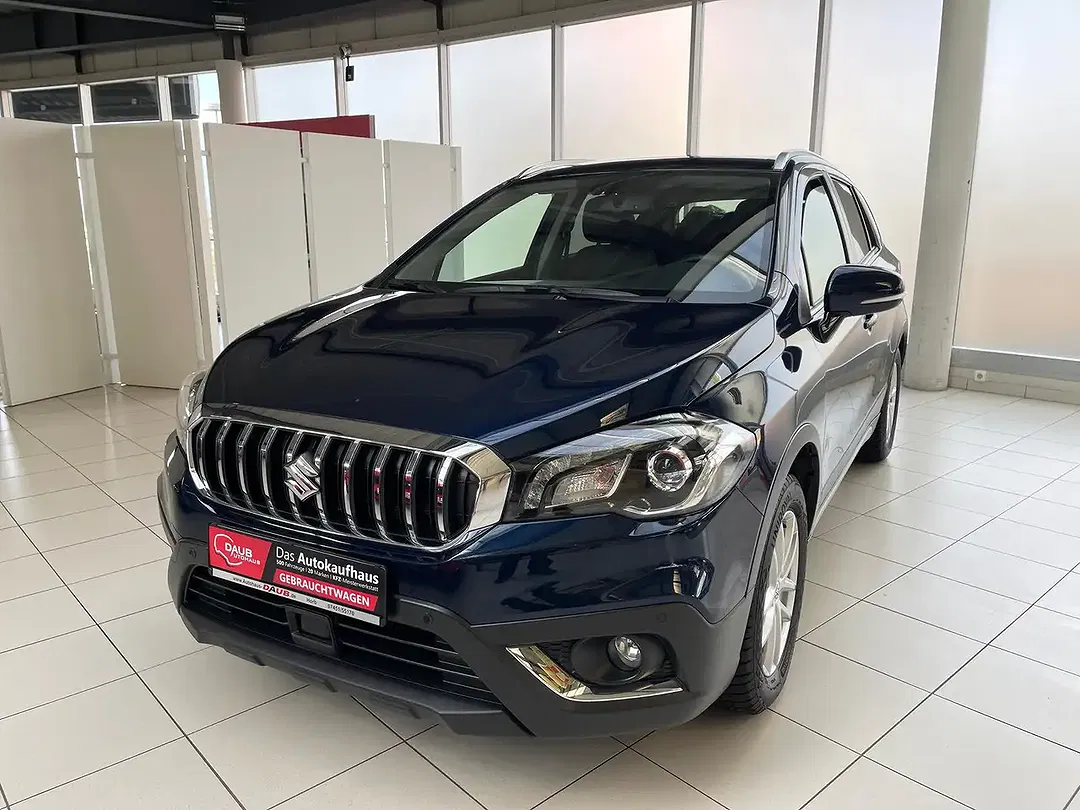 Suzuki SX4 S-Cross - Thumbnail 2