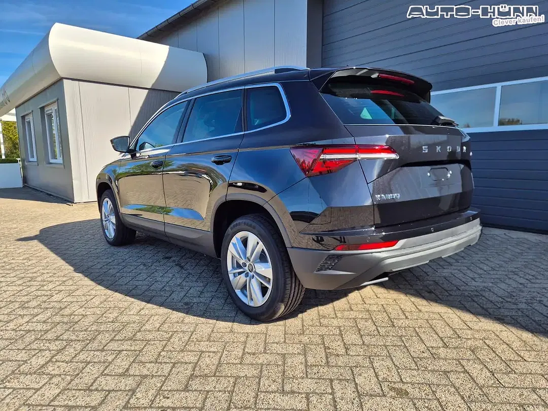 Skoda Karoq - Thumbnail 3