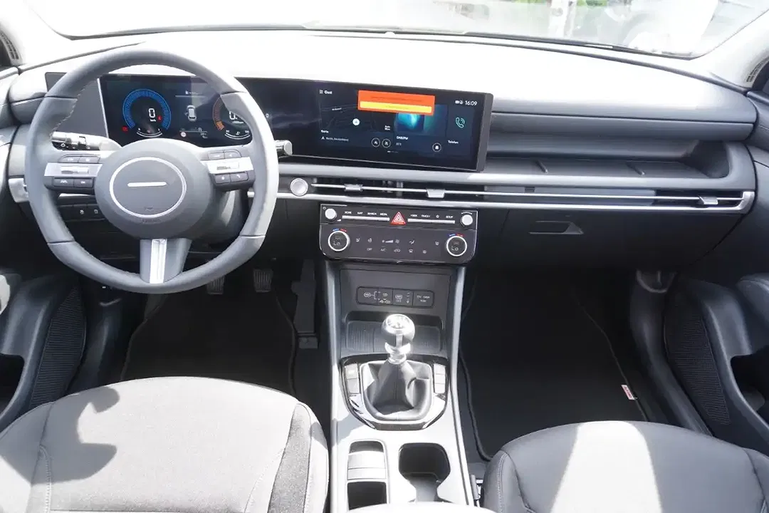 Hyundai TUCSON - Thumbnail 9