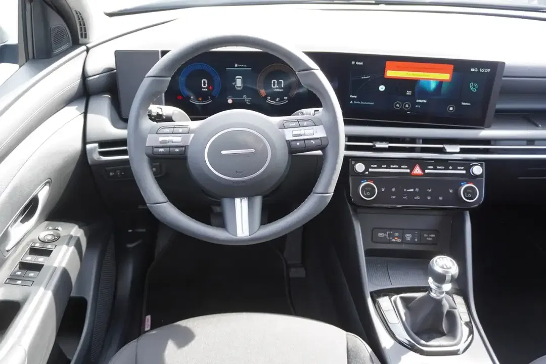 Hyundai TUCSON - Thumbnail 10