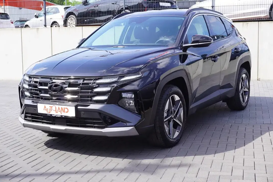 Hyundai TUCSON - Thumbnail 1