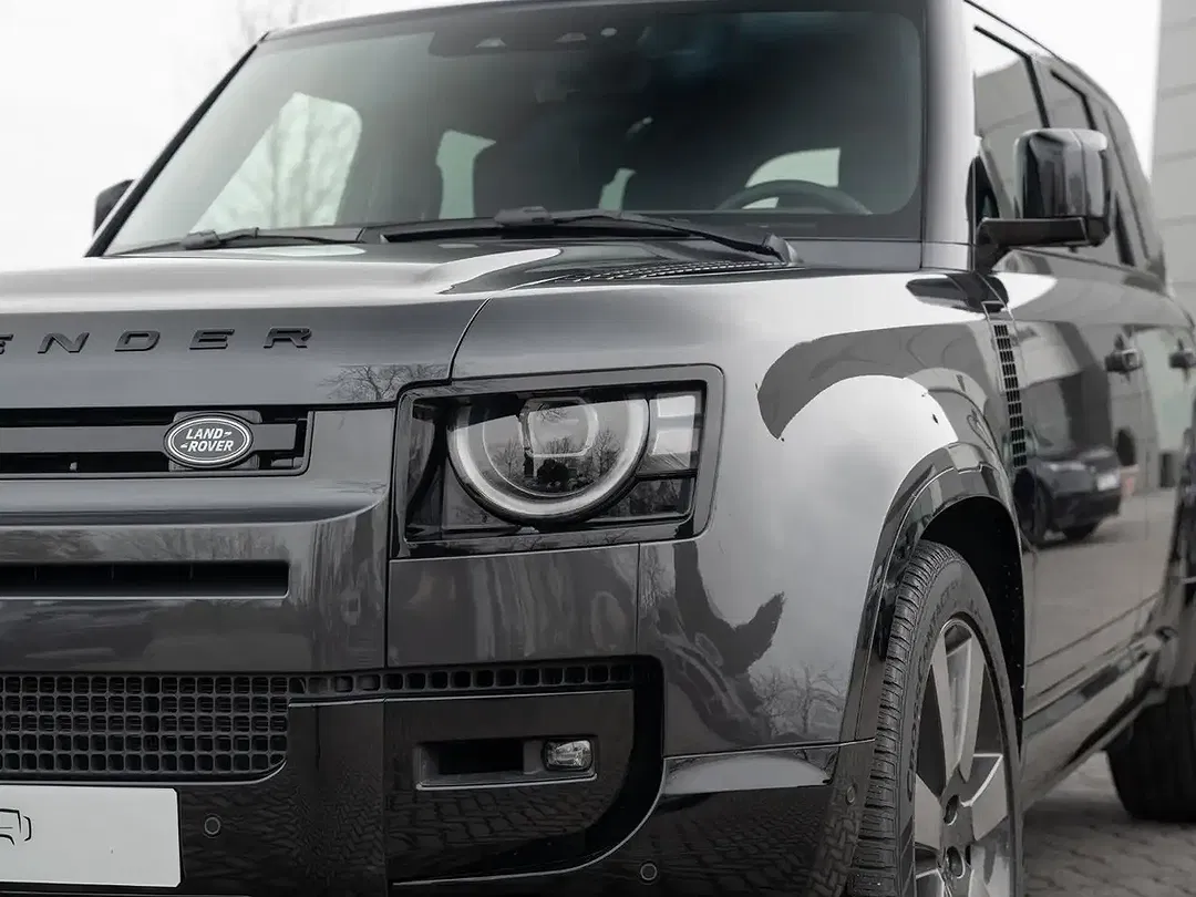 Land Rover Defender - Thumbnail 11