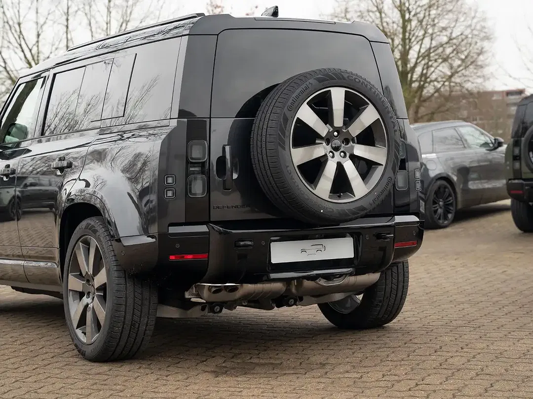 Land Rover Defender - Thumbnail 13