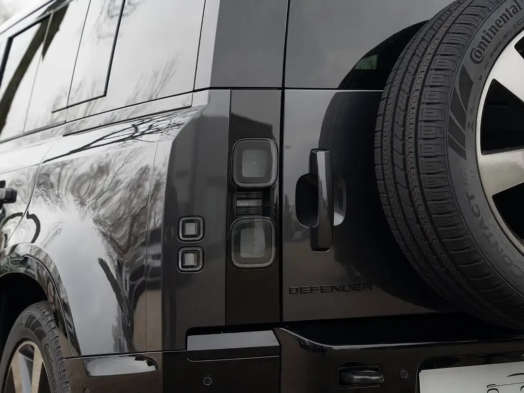 Land Rover Defender - Thumbnail 14