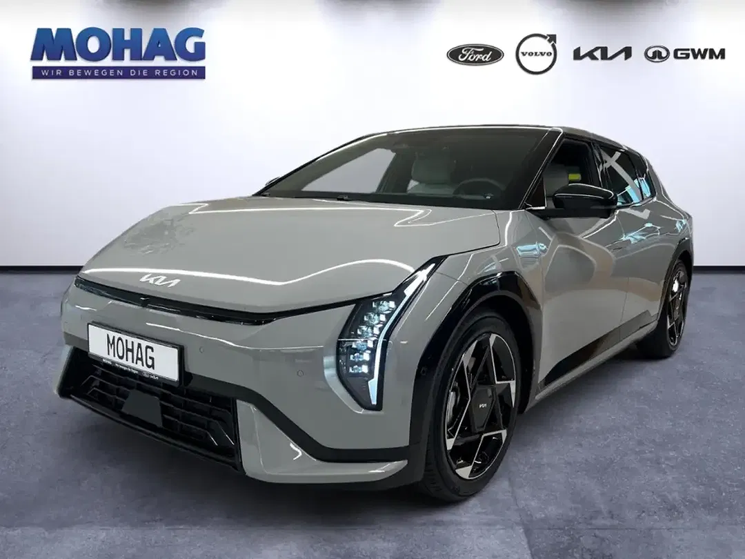 Kia EV4 - Thumbnail 1