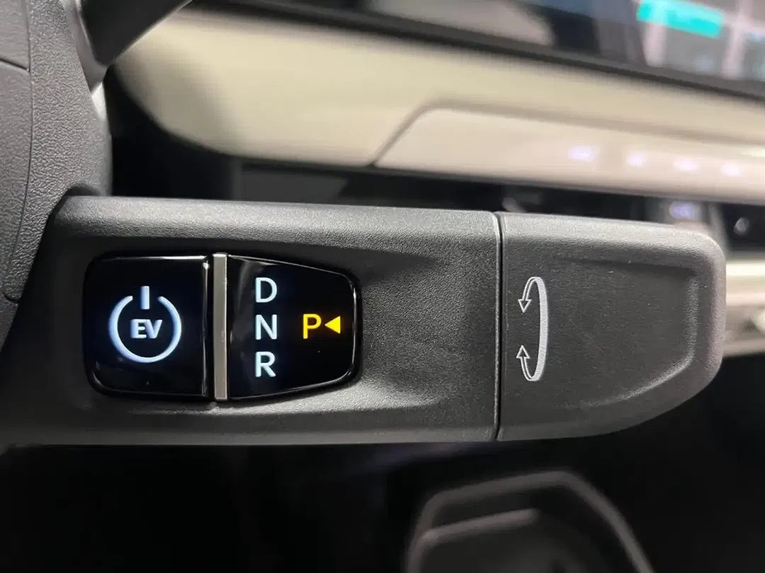 Kia EV4 - Thumbnail 14