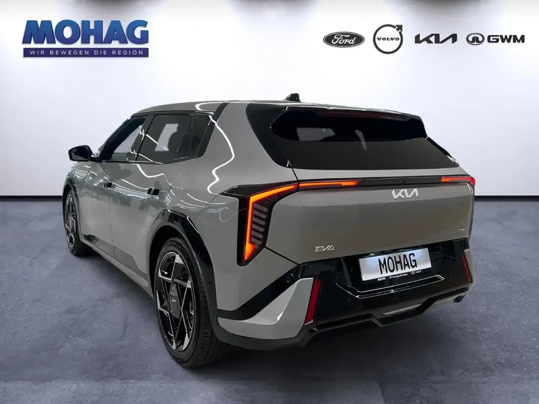Kia EV4 - Thumbnail 4