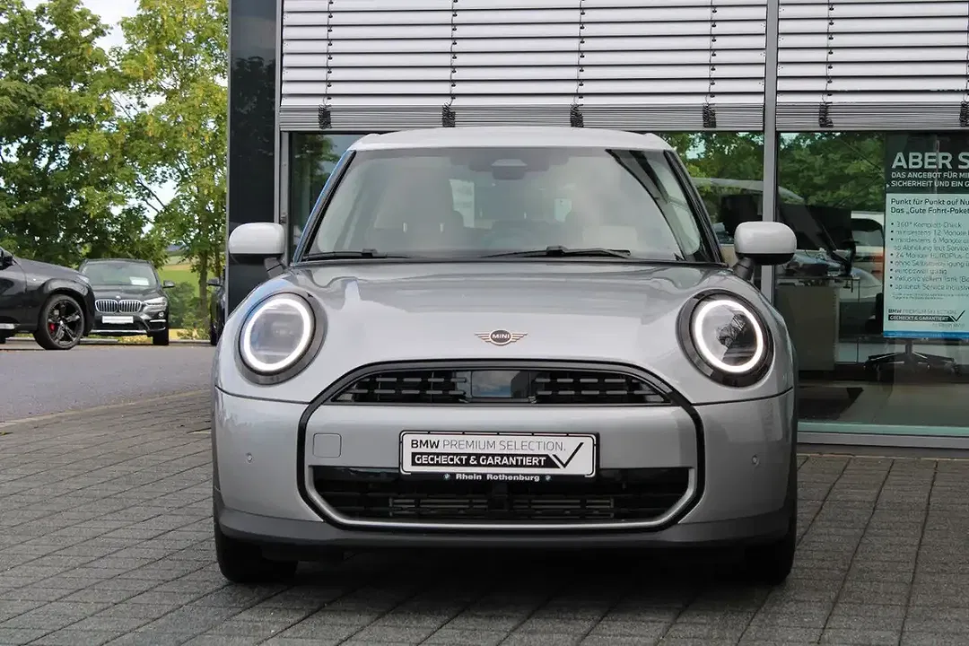 MINI Cooper C - Thumbnail 3