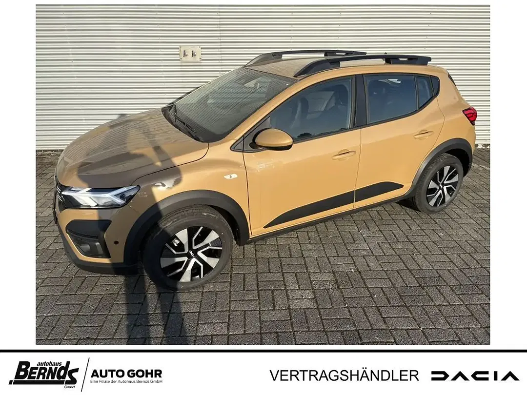 Dacia Sandero - Thumbnail 1