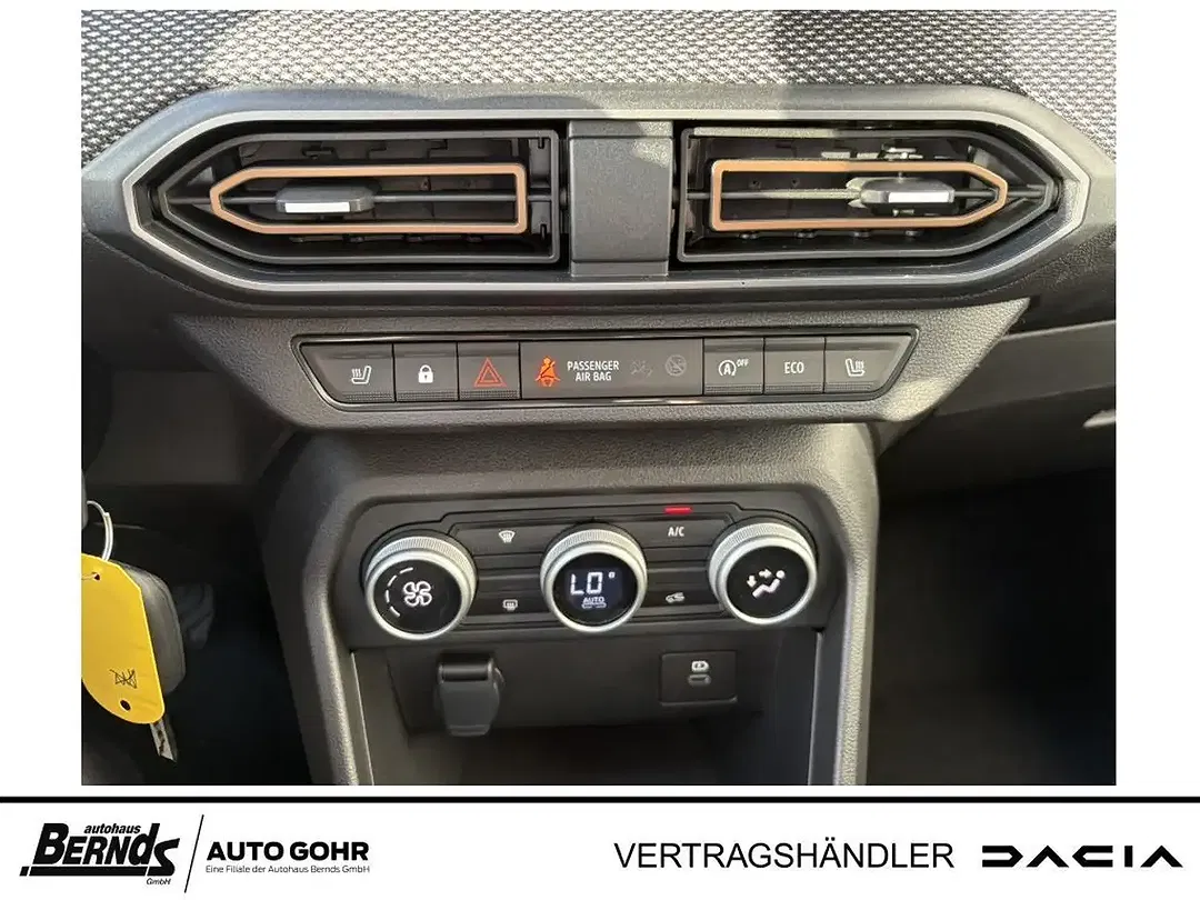 Dacia Sandero - Thumbnail 11