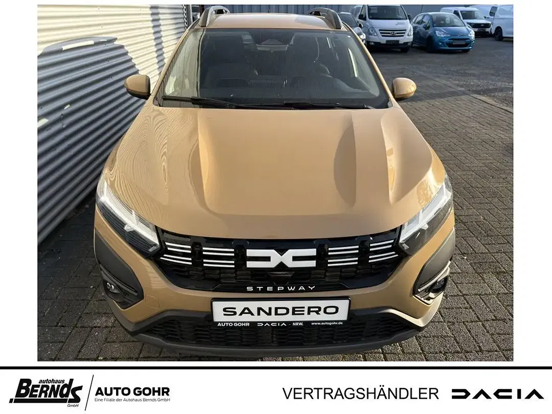 Dacia Sandero - Thumbnail 2