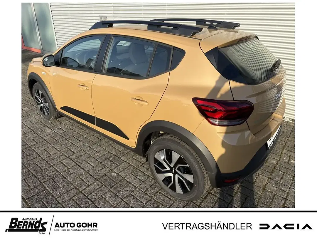 Dacia Sandero - Thumbnail 3