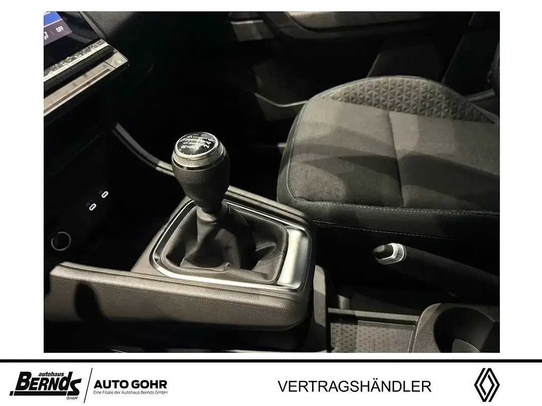 Renault Captur - Thumbnail 13