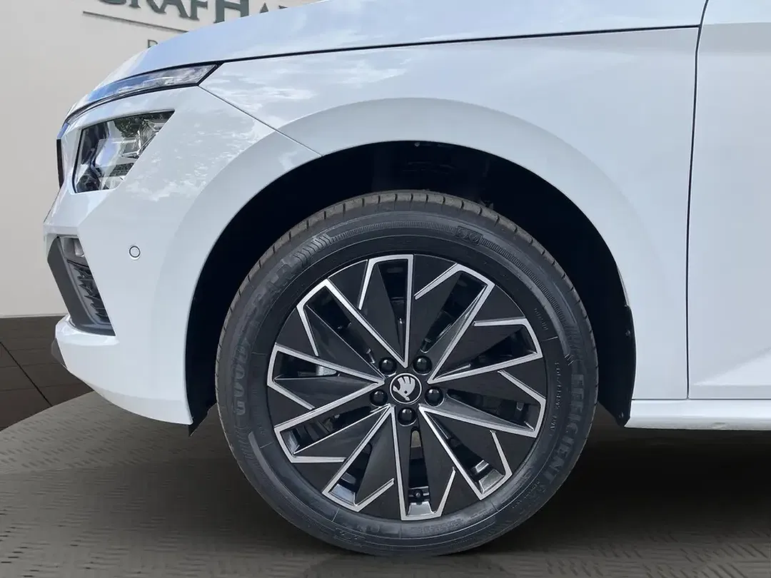 Skoda Kamiq - Thumbnail 3