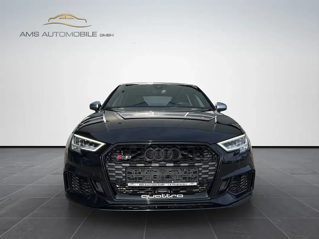 Audi RS3 - Thumbnail 3