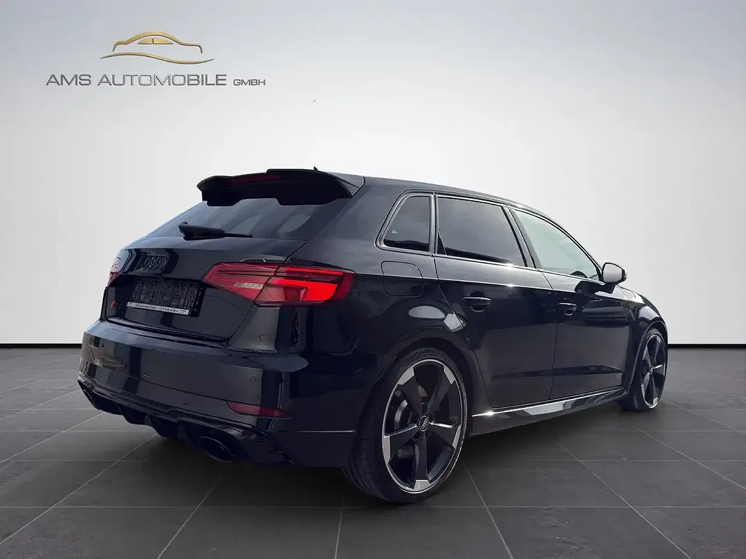 Audi RS3 - Thumbnail 4