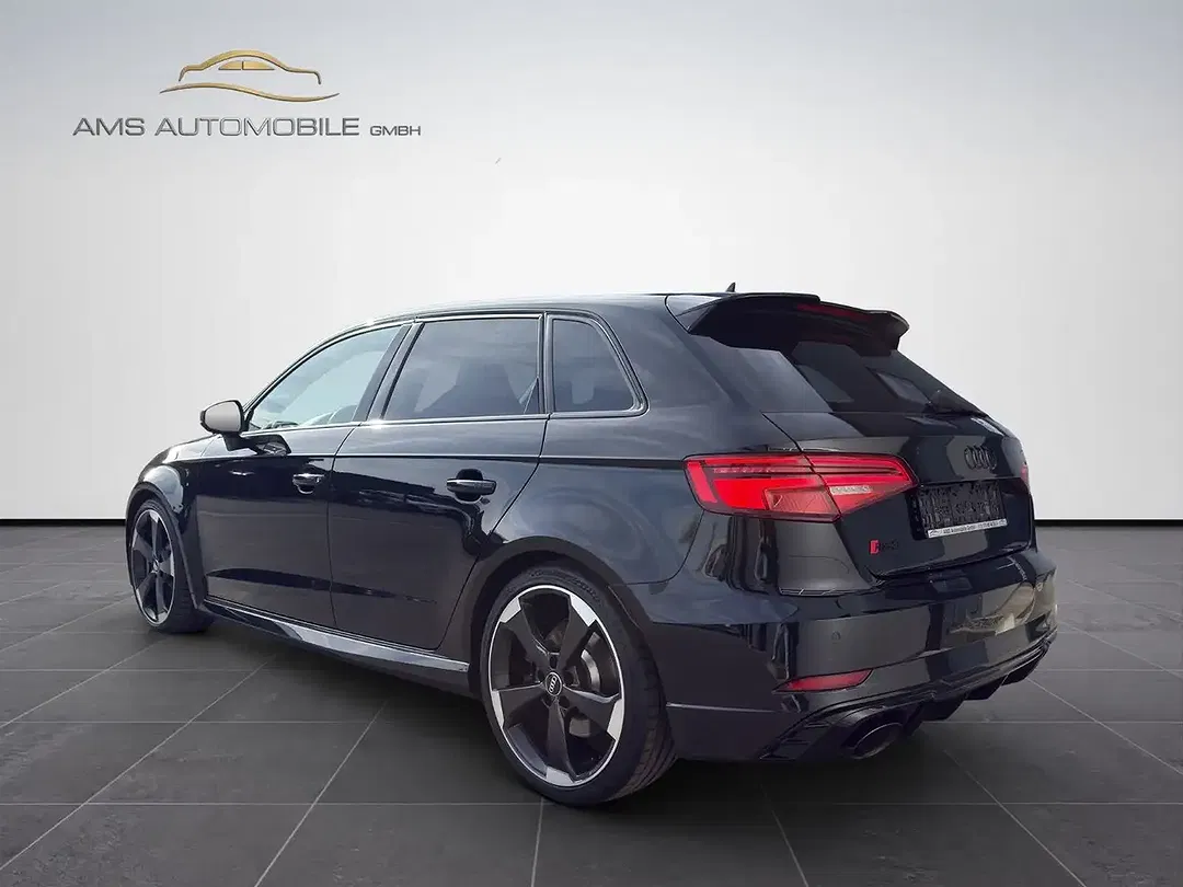 Audi RS3 - Thumbnail 5