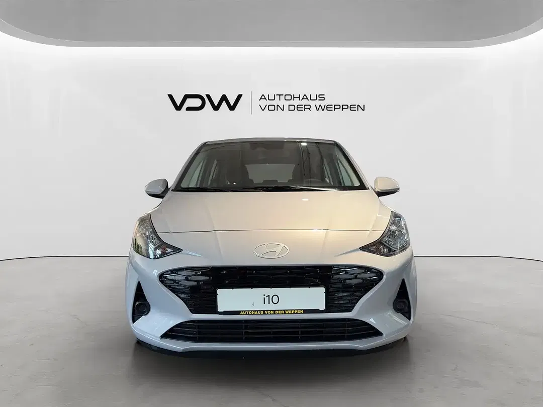 Hyundai i10 - Thumbnail 2