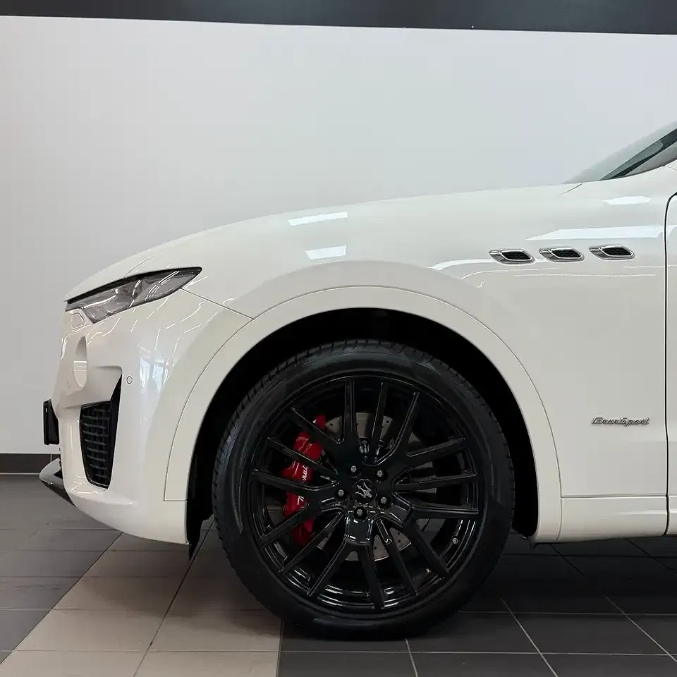 Maserati Levante - Thumbnail 11