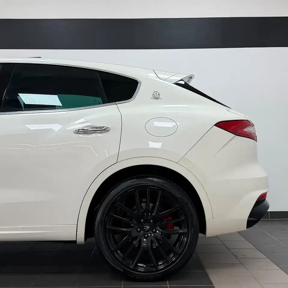 Maserati Levante - Thumbnail 12