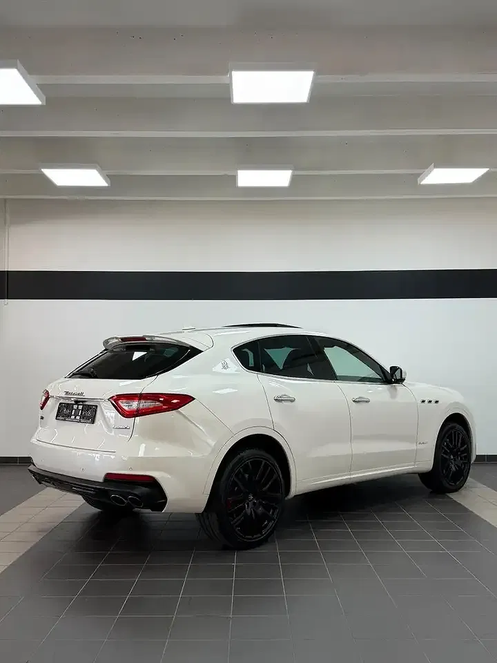 Maserati Levante - Thumbnail 8