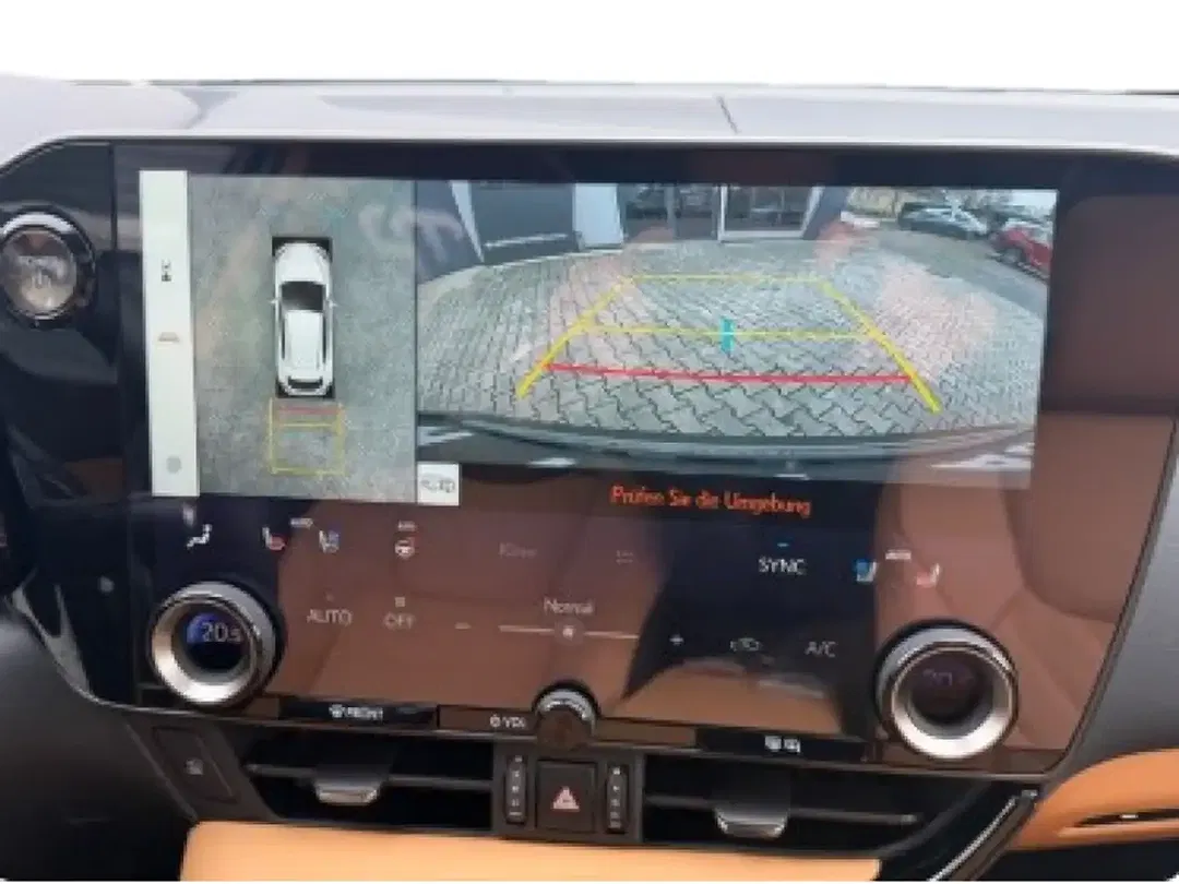 Lexus NX 450h+ - Thumbnail 13