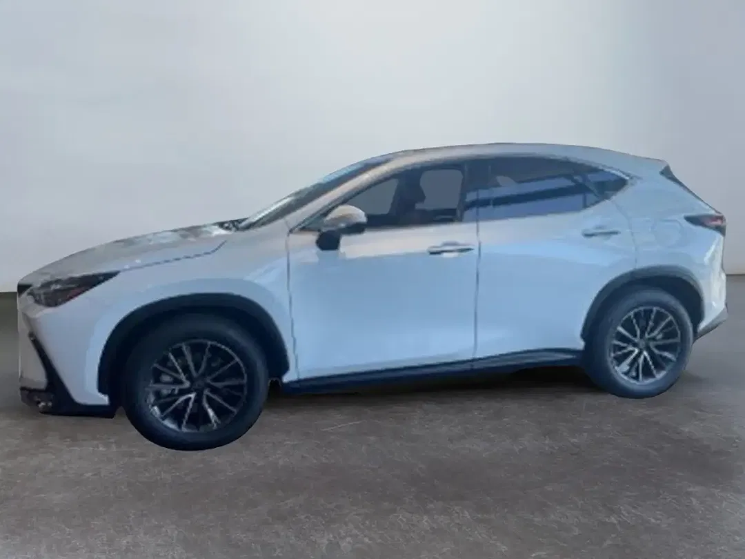 Lexus NX 450h+ - Thumbnail 2