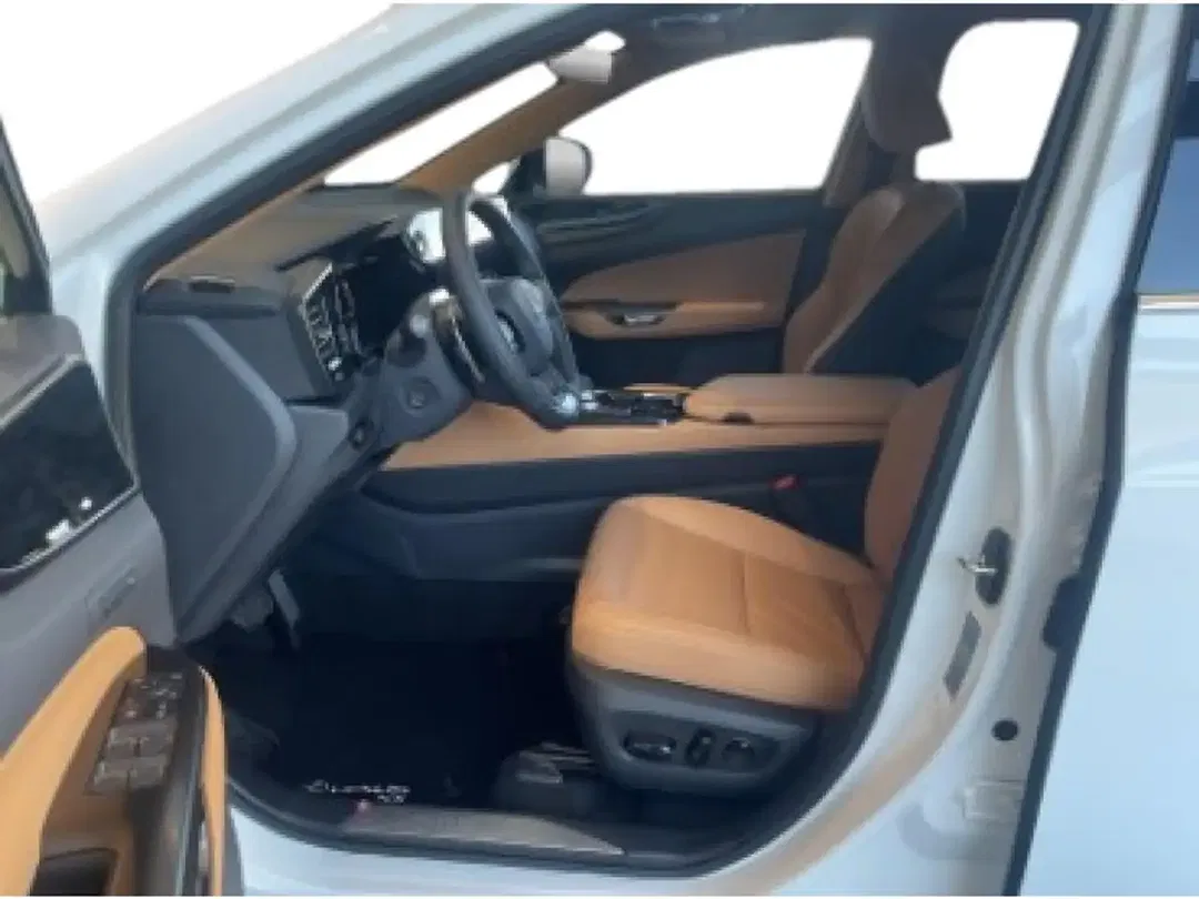 Lexus NX 450h+ - Thumbnail 6