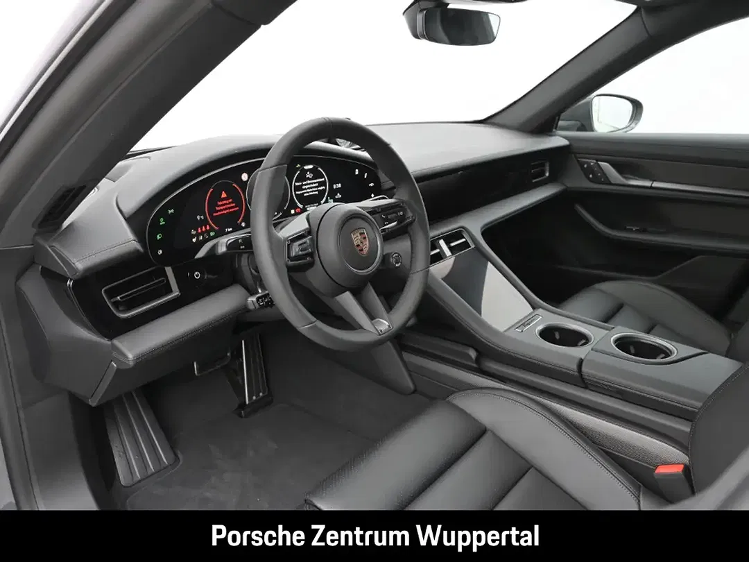 Porsche Taycan - Thumbnail 8