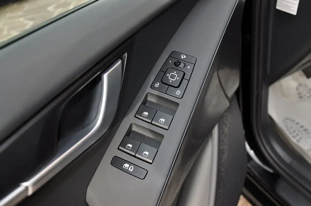 Kia Niro - Thumbnail 12