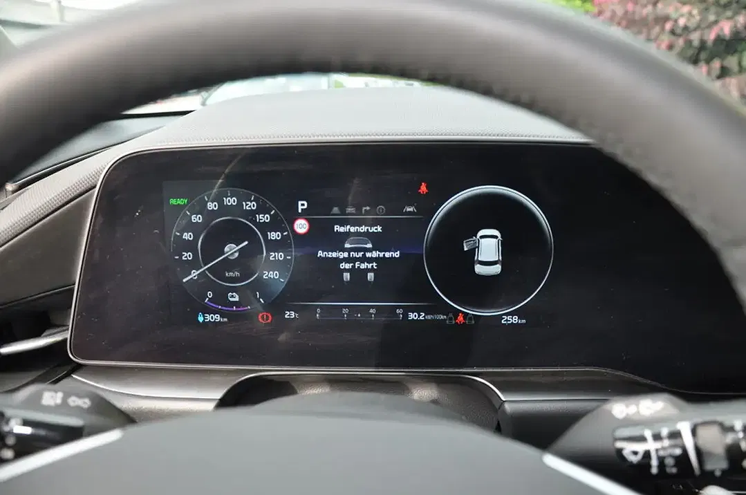 Kia Niro - Thumbnail 8