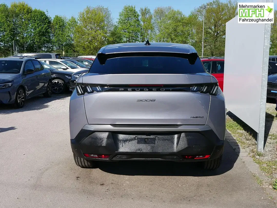 Peugeot 3008 - Thumbnail 2