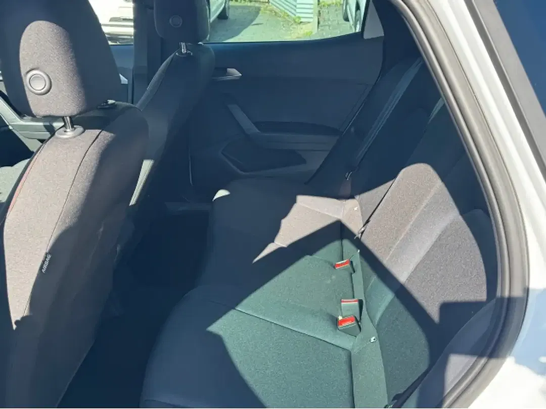 SEAT Arona - Thumbnail 10