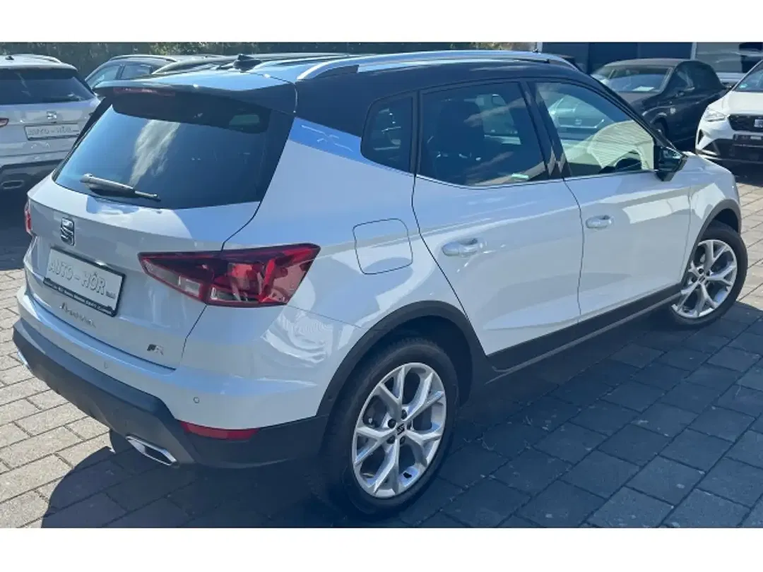 SEAT Arona - Thumbnail 5