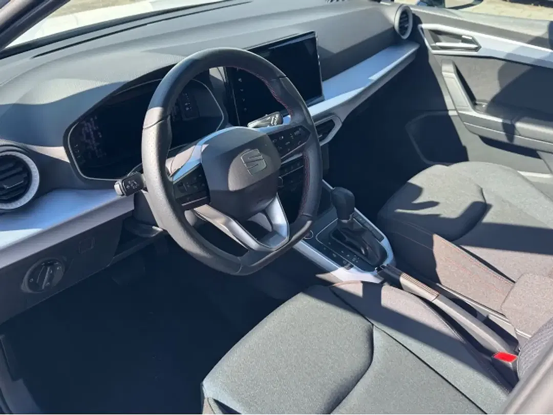 SEAT Arona - Thumbnail 9