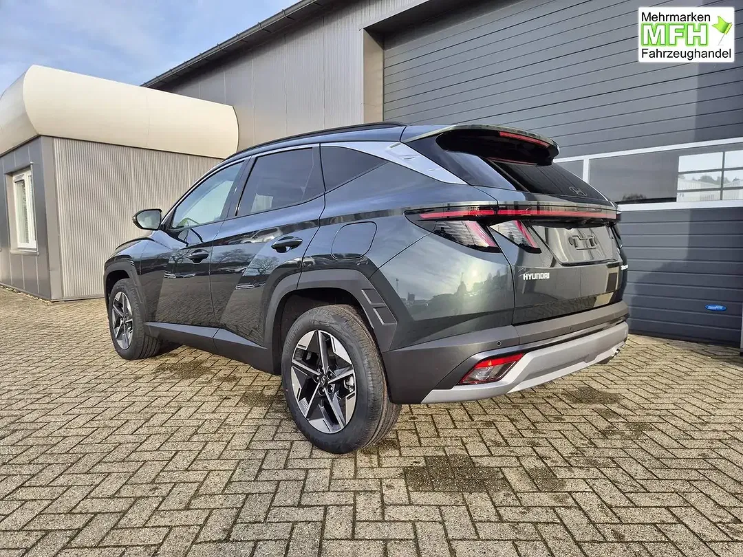 Hyundai TUCSON - Thumbnail 2