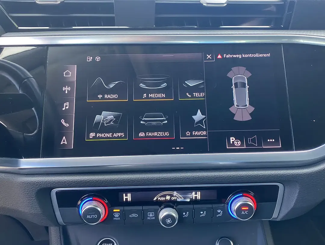 Audi Q3 - Thumbnail 5
